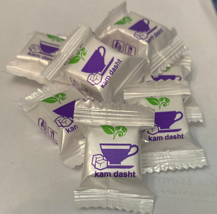 خرید قند بسته بندی تکنفره در کارتن های 6 کیلویی