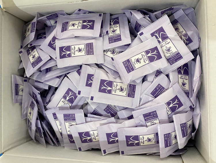 شکرتک نفره بسته بندی بهداشتی 10گرمی فله در کارتن های 500عددی