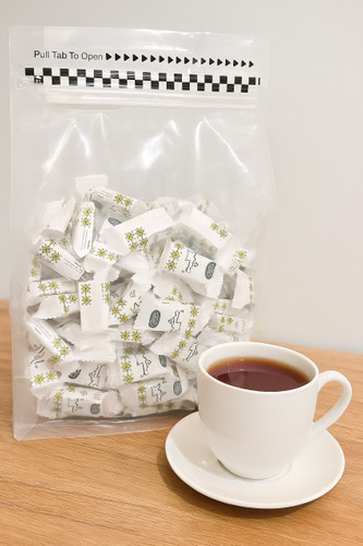 بسته بندی یک کیلویی قند دو حبه در بسته های جدید سلفونی ایستاده